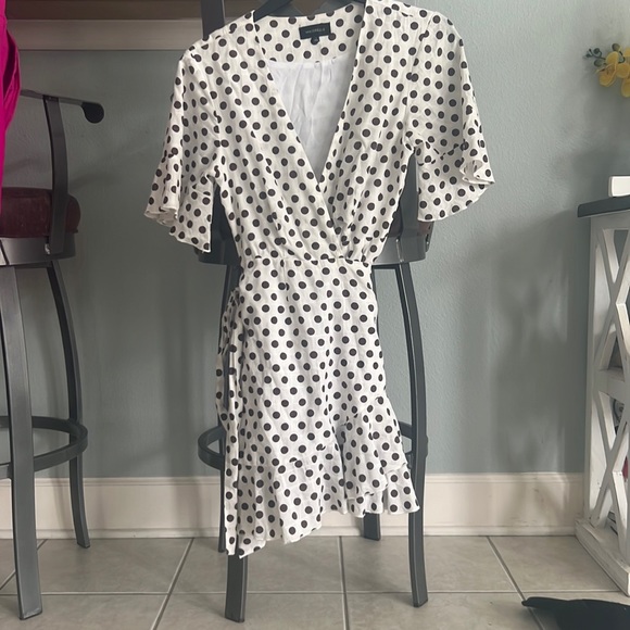 MAJORELLE Dresses & Skirts - MAJORELLE wrap dress